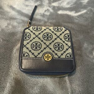 Tory Burch Navy and Beige Zip Wallet